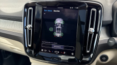 Volvo XC40 2.0 B3P Ultra Dark 5dr Auto Petrol Estate